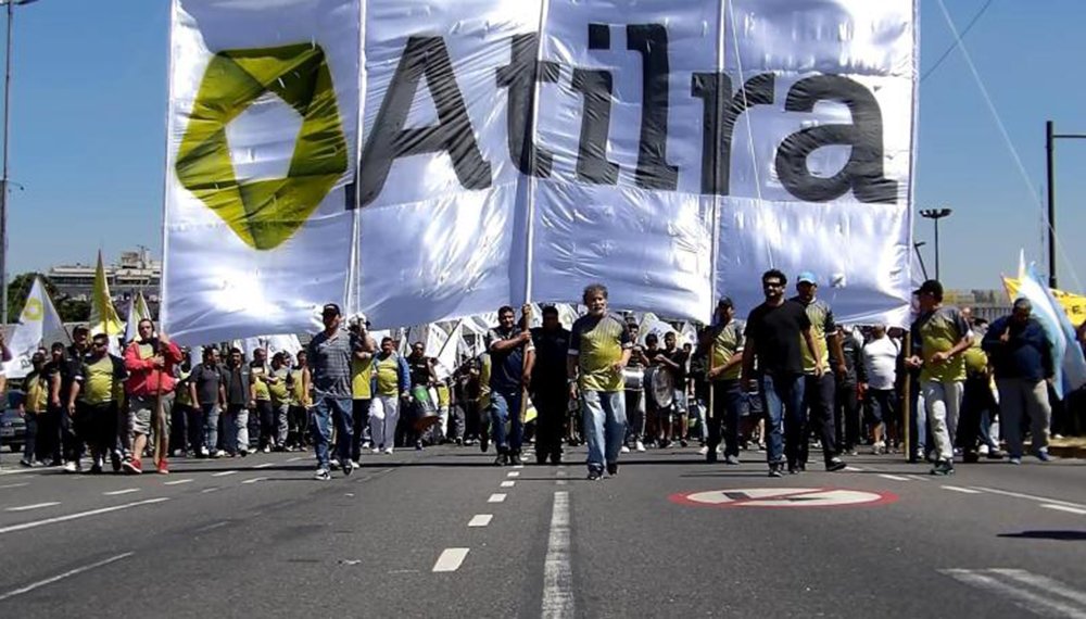 El Estado mira para otro lado mientras el conflicto en SanCor amenaza con dinamitar a toda la industria láctea