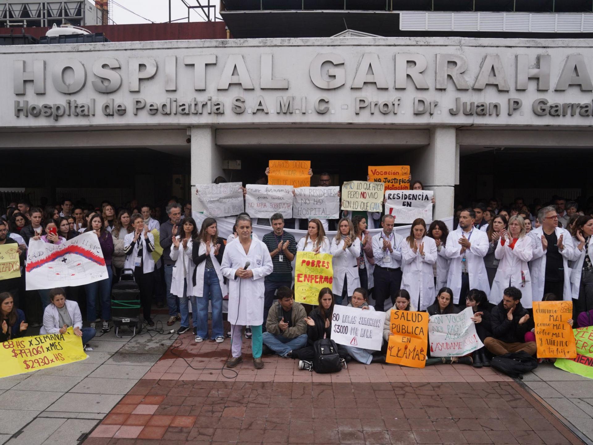 Paro Total en el Hospital Garrahan: Reclamos por Sueldos y Condiciones Laborales