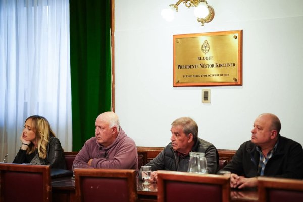 El Senado sali&oacute; en defensa de la UOM y apunt&oacute; contra el fallo que intervino el gremio metal&uacute;rgico