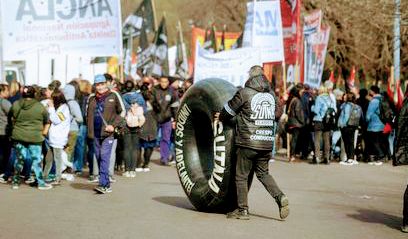 Paro de Trabajadores del Neumático:Pirelli, Bridgestone y Fate:  Una Lucha por el Poder Adquisitivo