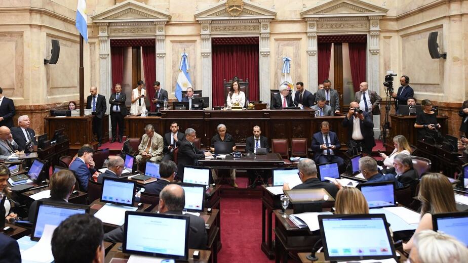Sin los votos, Milei fren&oacute; el avance de la ley que buscaba abrir la venta de tierras a extranjeros