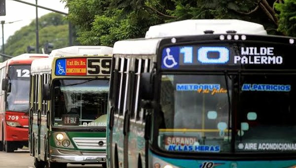 La UTA logr&oacute; una mejora salarial y desactiv&oacute; el riesgo de un nuevo paro en el AMBA