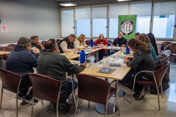 ATE lanza un paro nacional con movilizaci&oacute;n y redobla la ofensiva contra Milei: 