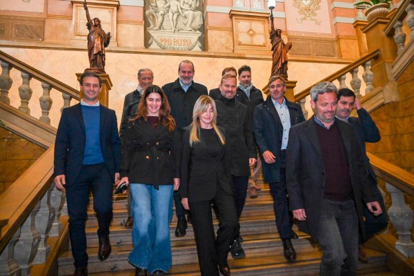 Nace la Liga de Intendentes Peronistas: jefes comunales bonaerenses buscan disputar poder dentro del PJ y reclaman protagonismo