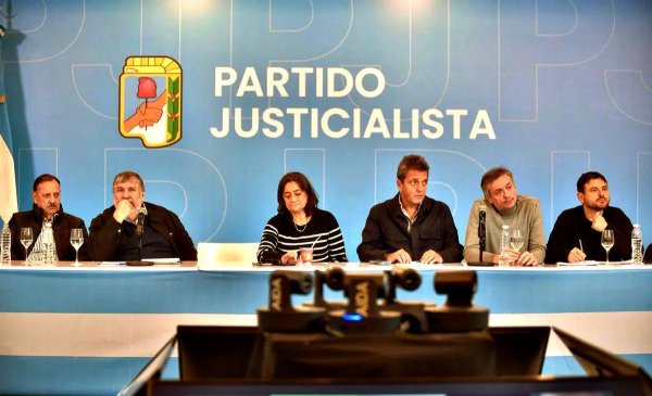 El movimiento obrero se suma al rechazo del PJ a la ley de tierras: &ldquo;No van a entregar el territorio argentino&rdquo;
