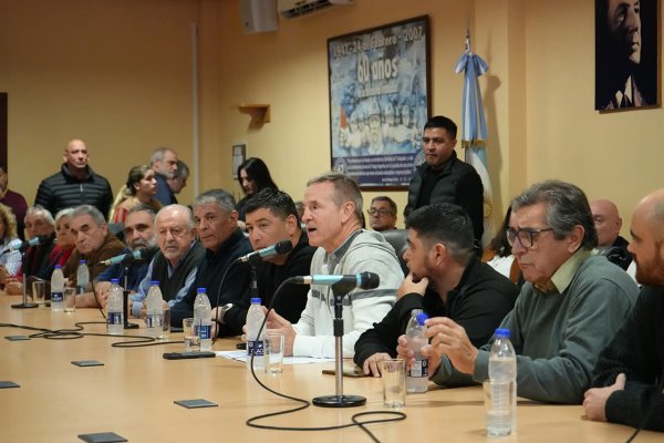 La CGT a fondo contra Milei: &ldquo;Quieren vender la tierra argentina y entregar la soberan&iacute;a nacional&rdquo;