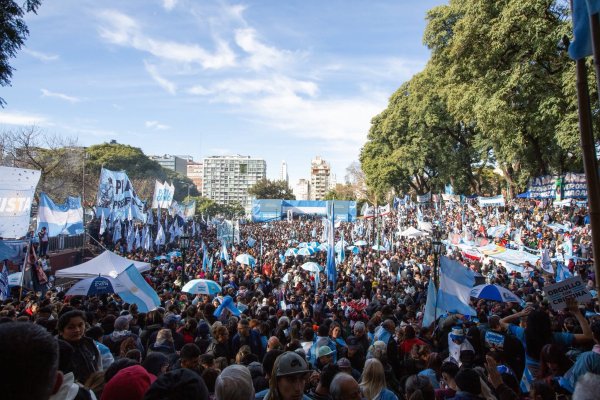 La calle ser&aacute; el escenario de una nueva pulseada contra Milei: gremios, CTA y movimientos sociales marchan al Congreso en defensa de la soberan&iacute;a