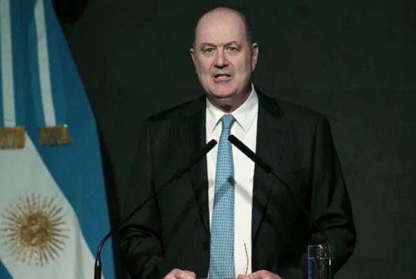  Sturzenegger afirm&oacute; que la econom&iacute;a argentina atraviesa un proceso de &ldquo;crecimiento in&eacute;dito, pero con distintas velocidades&rdquo;