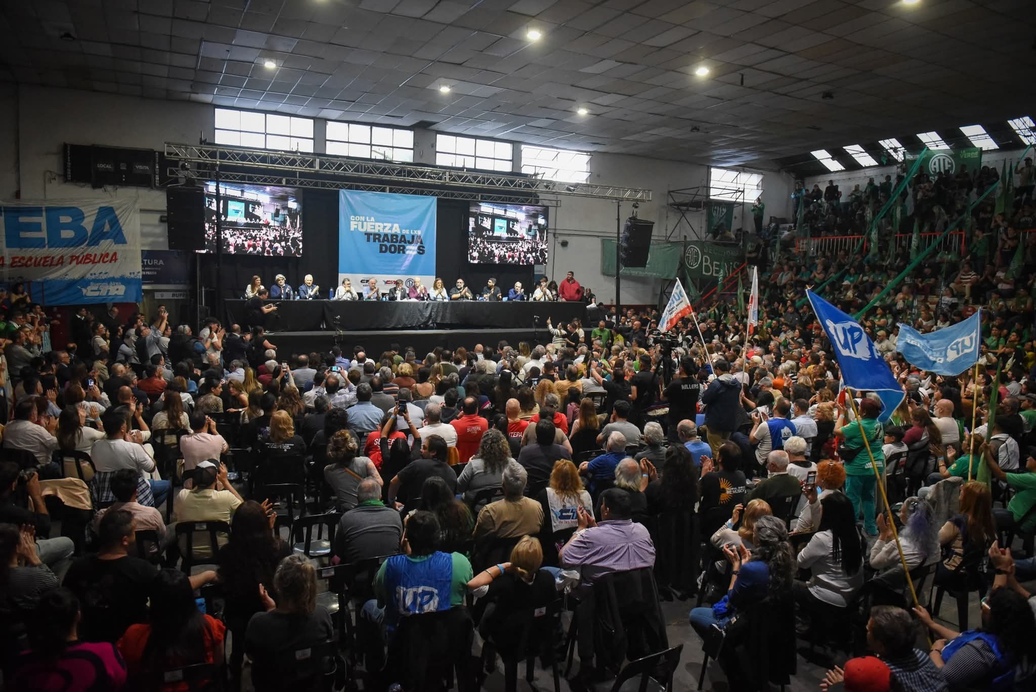 El sindicalismo bonaerense se lanzó de lleno a la campaña con Taiana y Kicillof en La Plata