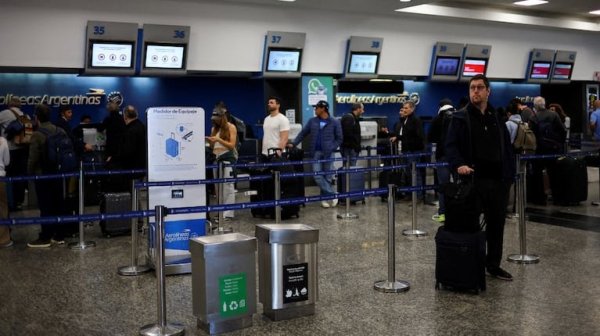 Milei aprieta a los trabajadores y ahora quiere disciplinar a ATE en los aeropuertos