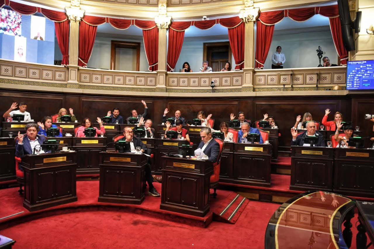 Kicillof obtiene luz verde del Senado para un nuevo paquete de financiamiento provincial