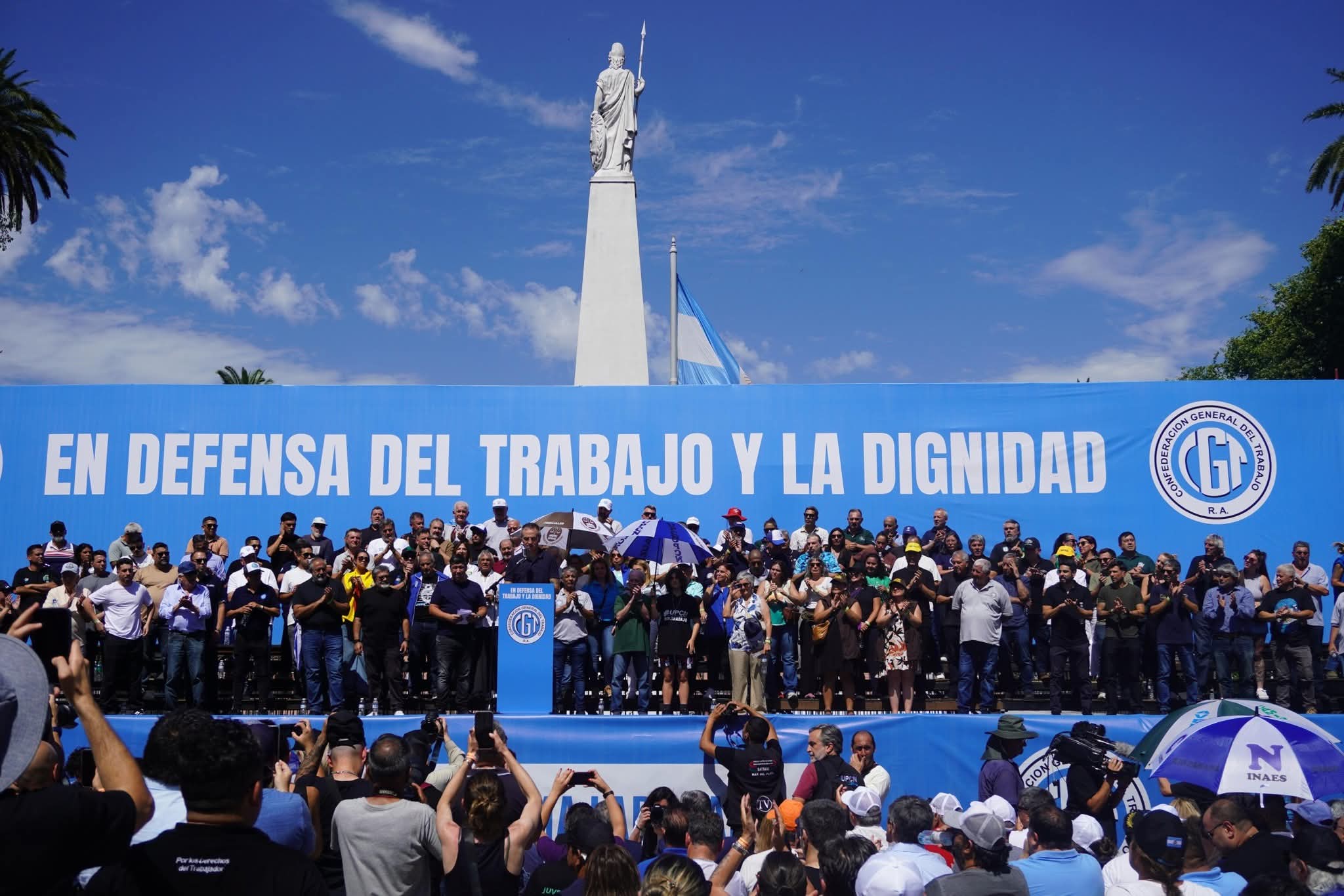 La CGT le puso un freno en la calle al ajuste de Milei y advirtió: “Si avanzan, habrá paro nacional”