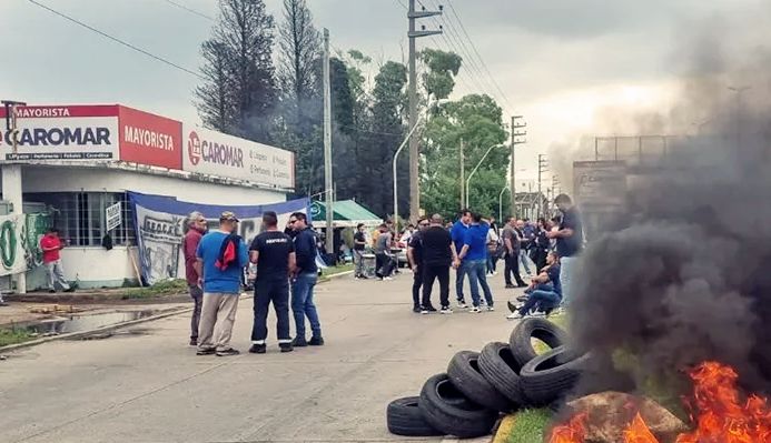 Cierre inesperado de Caromar en San Justo: casi 70 familias quedaron sin trabajo y crece la preocupación en Comercio
